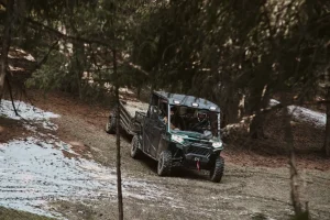 UWolf 1000L on a snowy trail